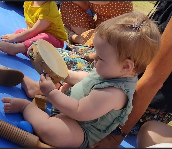 Musique et développement du langage : ce que la science dit sur les comptines dès 0 à 3 ans